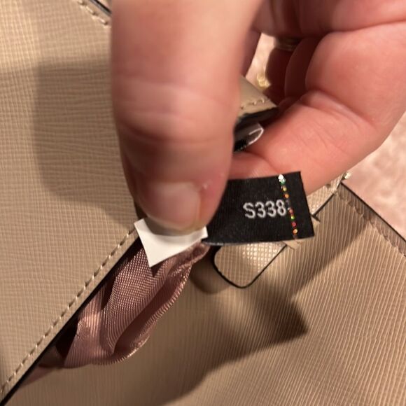 Kate spade new york Spencer Leather Chain Wallet EUC - Picture 4 of 9